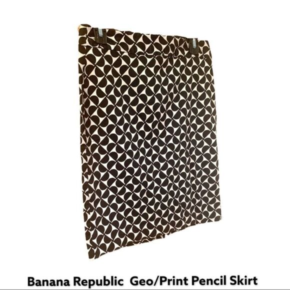 Banana Republic Geometric Print Pencil Skirt Size 6 - Picture 3 of 8